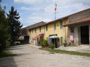 Corte Abarello di Sopra a Palazzolo di Sona (Verona - Italia)