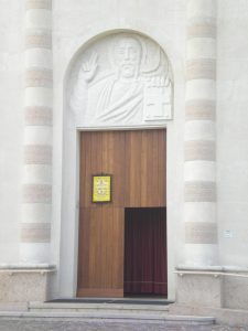 Lugagnano (Verona - Italia) - Chiesa Parrocchiale - Portale d'ingresso