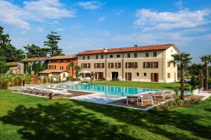 Sona (Verona - Italia) - Belvivere Suites