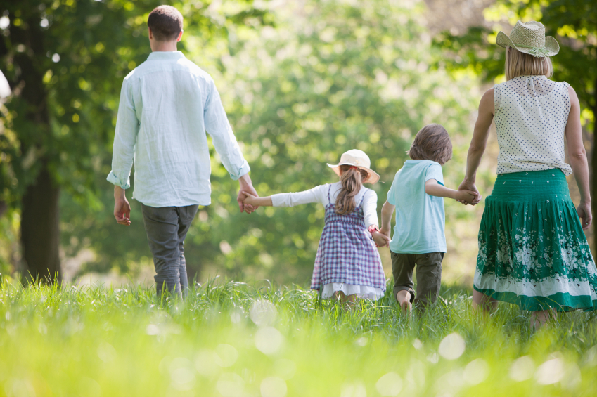 famiglia in passeggiata