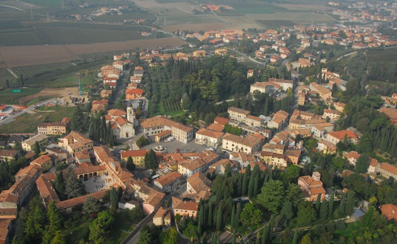 Sona (Verona - Italia) - Veduta aerea